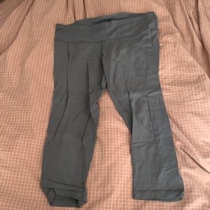 Lululemon cropped leggings